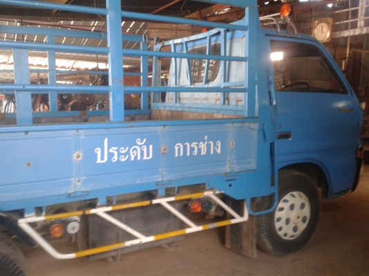 6ล้อรั้วบรรทุก ISUZU 88 รถสวย คัทซีสวย หัวสาดสีใหม่บางๆ ยางสวย รถพร้อมใช้ เอกสารเล่มทะเบียน ราคาคุยกันได้ 087-2976734