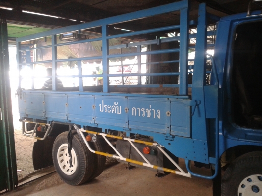 6ล้อรั้วบรรทุก ISUZU 88 รถสวย คัทซีสวย หัวสาดสีใหม่บางๆ ยางสวย รถพร้อมใช้ เอกสารเล่มทะเบียน ราคาคุยกันได้ 087-2976734