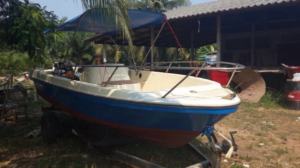 ขานเรือเร็ว และ เครื่องเรือยามาฮ่า 115 แรง