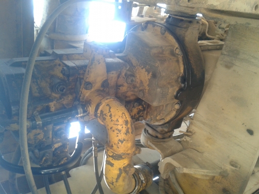 KOMATSU PC200-3 รถใช้งานอยู่ คอลโทลสั้น เครื่องดี เครื่องเดิม ปั๊มแรง รถสวย ราคาคุยได้ 087-2976734