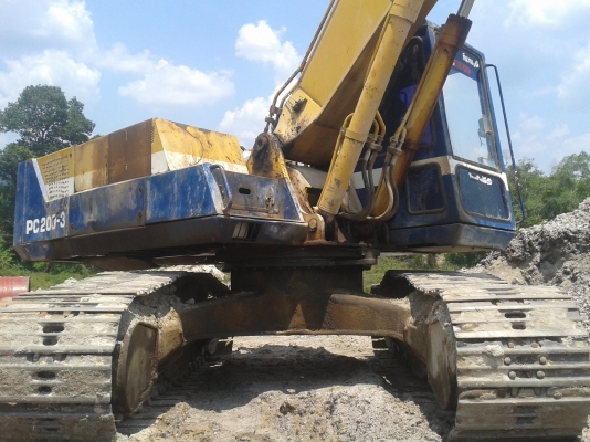 KOMATSU PC200-3 รถใช้งานอยู่ คอลโทลสั้น เครื่องดี เครื่องเดิม ปั๊มแรง รถสวย ราคาคุยได้ 087-2976734