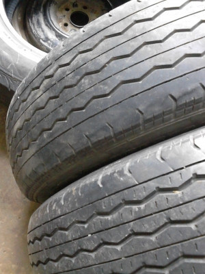 195R15C BRIDGESTONE RD-613 STEEL   มี 2 เส้น TEL.081-427-3941