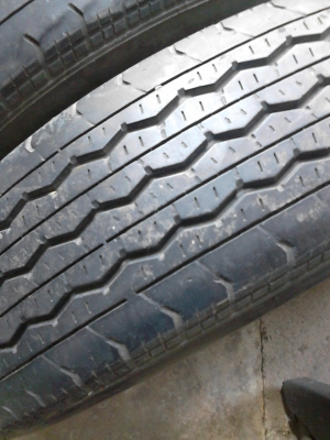 195R15C BRIDGESTONE RD-613 STEEL   มี 2 เส้น TEL.081-427-3941