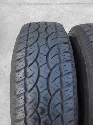 235/75R15 DEESTONE PAYAK A/T  มี 2 เส้น TEL.081-427-3941