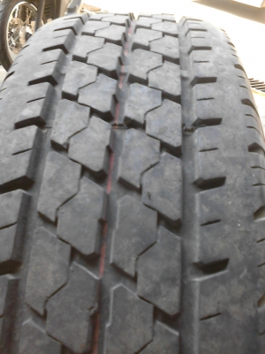 205R14C BRIDGESTONE LEO677  มี 1 เส้น  TEL.081-427-3941