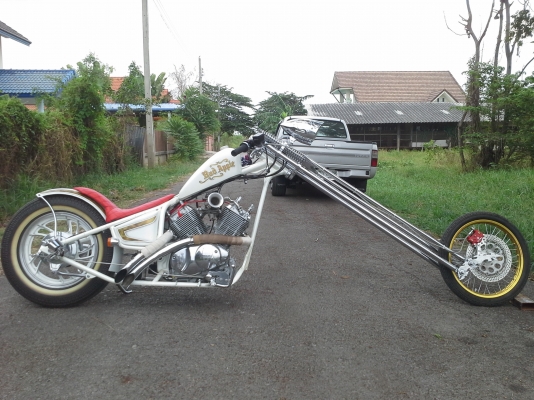 ลดราคาต้อนรับวันสงกรานต์รถยิงเฟรมสปิงเกอร์หน้ายาว เครื่องVirago 400cc.สภาพสวยครับ