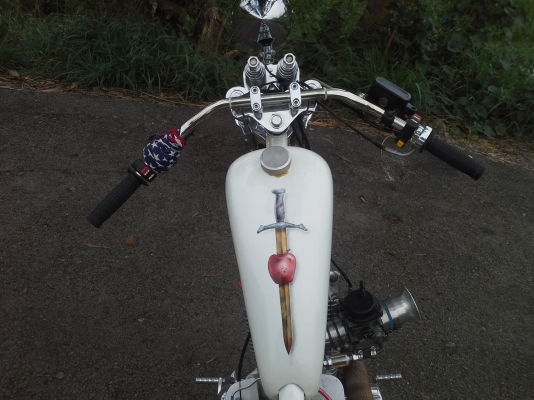 ลดราคาต้อนรับวันสงกรานต์รถยิงเฟรมสปิงเกอร์หน้ายาว เครื่องVirago 400cc.สภาพสวยครับ