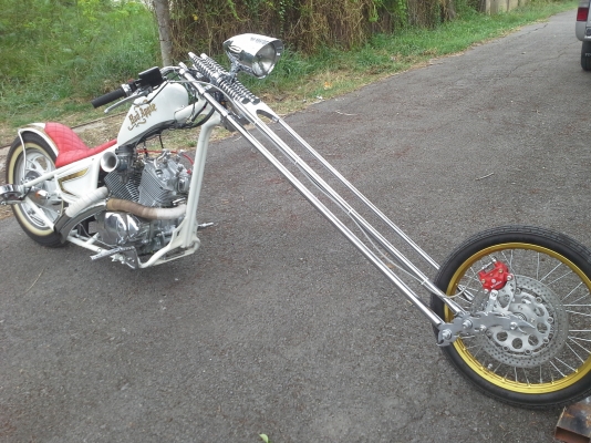 ลดราคาต้อนรับวันสงกรานต์รถยิงเฟรมสปิงเกอร์หน้ายาว เครื่องVirago 400cc.สภาพสวยครับ