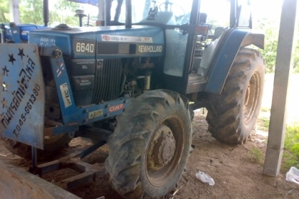 ขายรถไถฟอร์ด6640 สองเพลา ขายรถไถฟอร์ด6640 สองเพลา