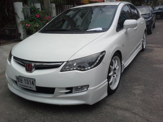 ขายรถมือสอง Civic สีขาว 1800cc