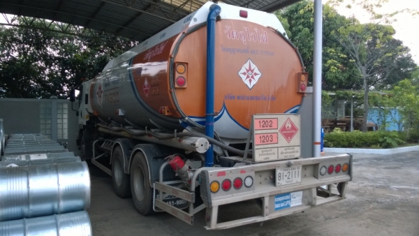 ขายรถบรรทุกน้ำมัน 18,000 ลิตร