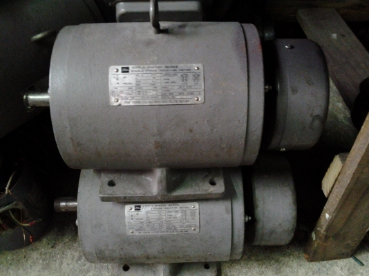 ขาย !! มอเตอร์ 1.5 hp. 220v. รอบ 1400 ยี่ห้อ โตชิบ้า พร้อมใช้งาน สภาพเดิม