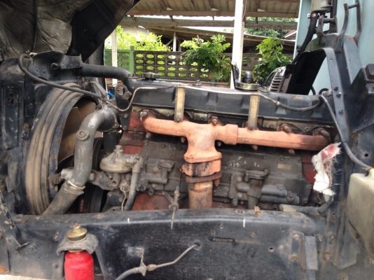 ขายเครื่องพร้อมเกียร์เครื่อง6sd1เกียร์อีตั้น 240