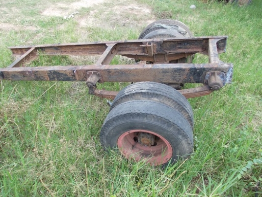 ขายช่วงล่าง 6 ล้อ พร้อมแผงหน้าตามรูป