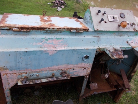 ขายช่วงล่าง 6 ล้อ พร้อมแผงหน้าตามรูป