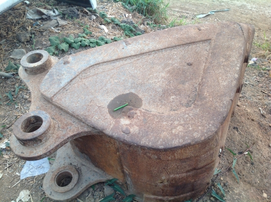 ขายบุ้งกี๊แบ็คโฮ