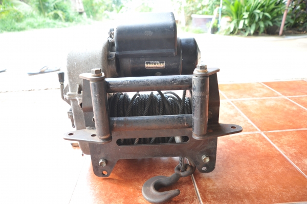 Aizen 12 โวลต์สลิงดีไม่มีตำนิพร้อมกับสายรีโมท 38000 บาทมาจากญี่ปุย