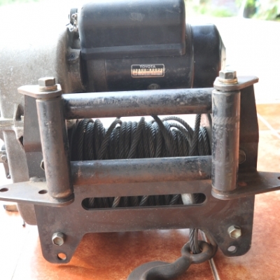 Aizen 12 โวลต์สลิงดีไม่มีตำนิพร้อมกับสายรีโมท 38000 บาทมาจากญี่ปุย