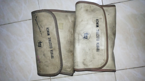 Aizen 12 โวลต์สลิงดีไม่มีตำนิพร้อมกับสายรีโมท 38000 บาทมาจากญี่ปุย