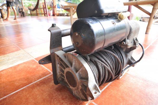 Aizen 12 โวลต์สลิงดีไม่มีตำนิพร้อมกับสายรีโมท 38000 บาทมาจากญี่ปุย