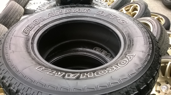 ขายยาง YOKOHAMA  265 70 16ชุดละ9800