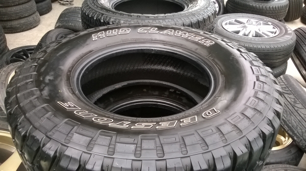 ขายยาง 285 75 16ชุดละ8500