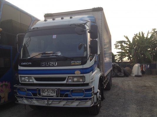 ขายรถบรรทุก10 ล้อ ISUZU DECA ยาว 6.3 เมตร ตู้เปียก สนใจติดต่อ  080-4477814