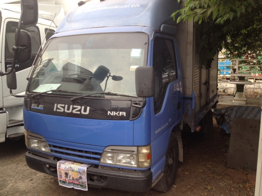 ขายรถ4ล้อบรรทุก ISUZU NKR 100แรงม้า ยาว 3.1 เมตรสนใจติดต่อ 080-4477814 พีรพงษ์
