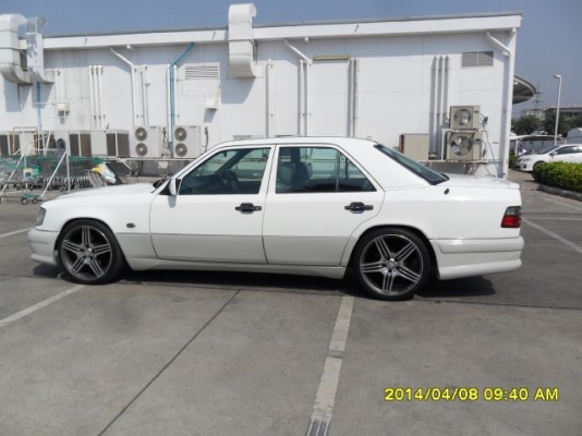 ขายรถ Benz W124 E200 code c ปี96 เครื่องเดิม2.0 แก๊ส LPG ระบบหัวฉีด ลายไม้ทั้งคัน ABS/AIRBAG  ชุดแต่ง Wald แม็ก AMG ขอบ 19" ยางใหม่ รถสวย พร้อมใช้ครับ