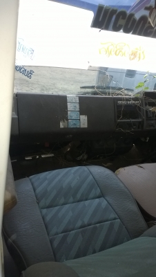 HINO 220แรง2เพลา รถดีแค่จอดไว้ ช่วงล่างใหญ่NISSAN เครื่องEM100 เครื่องสวย คัสซีสวย รถแค่จอดไว้...