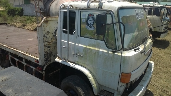 HINO 220แรง2เพลา รถดีแค่จอดไว้ ช่วงล่างใหญ่NISSAN เครื่องEM100 เครื่องสวย คัสซีสวย รถแค่จอดไว้...