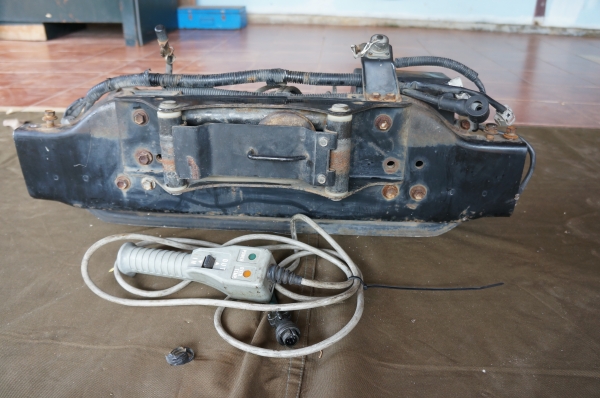 Aizen นอน vx 80 12  โวลต์ขาย29000 พร้อมสายรีโมท