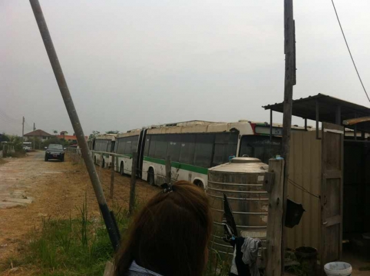 ขายรถบัสแอร์ยกชุด 70 กว่าคัน แอร์ เชื้อเพลิง ดีเซล ก๊าซNGV ทะเบียน ม.79 ขายเป็นกิโลกรัม ขายกิโลละ 10 บาท