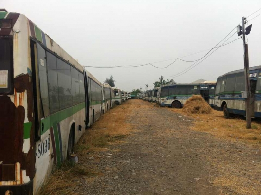 ขายรถบัสแอร์ยกชุด 70 กว่าคัน แอร์ เชื้อเพลิง ดีเซล ก๊าซNGV ทะเบียน ม.79 ขายเป็นกิโลกรัม ขายกิโลละ 10 บาท