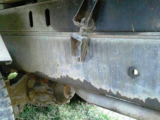 สิบล้อ มิตซูบิชิ หลงเทอร์โบ รถปี ๓๙ ดั้มสามมิตรเฉียง