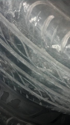 แม็กขอบ 15 กว้าง 8 พร้อมยางปี 13 ราคา 10500