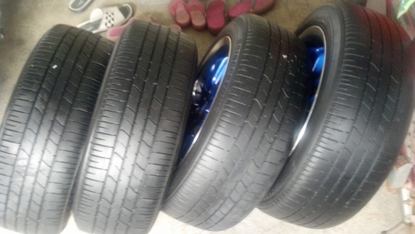 เม็กเลนโซ่ขอบ 16 พร้อมยางบริดสโตน 4 รู 100 เม็กเลนโซ่ขอบ 16 พร้อมยางบริดสโตน 4 รู 100