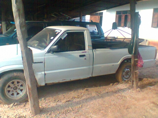 ขายรถกะบะตอนเดียว ราคาต่อรองได้ มีผุที่รองเท้าคนขับและข้างคนขับครับ