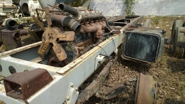 (มี2ชุดขายแยกหรือเหมา)ขาย...เครื่อง คัสซี ช่วงล่าง10ล้อ2เพลา ตามสภาพ มีเล่มทะเบียนพร้อม...ช่วงลางใหญ่