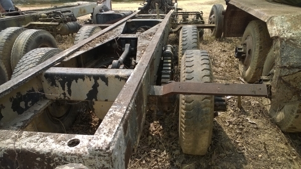 (มี2ชุดขายแยกหรือเหมา)ขาย...เครื่อง คัสซี ช่วงล่าง10ล้อ2เพลา ตามสภาพ มีเล่มทะเบียนพร้อม...ช่วงลางใหญ่