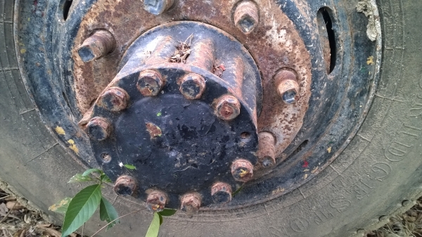 (มี2ชุดขายแยกหรือเหมา)ขาย...เครื่อง คัสซี ช่วงล่าง10ล้อ2เพลา ตามสภาพ มีเล่มทะเบียนพร้อม...ช่วงลางใหญ่