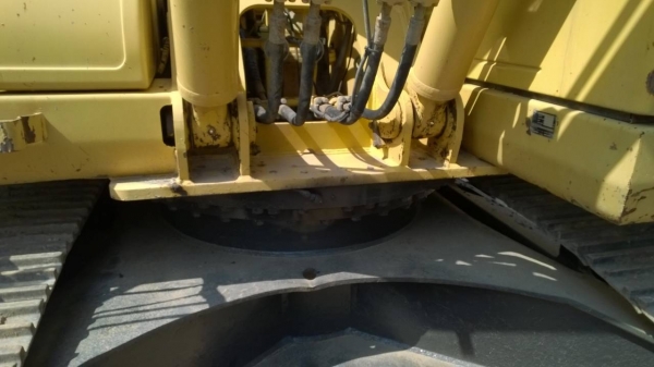 PC200-7 เล่มทะเบียนไม่ขาด ใช้น้อย4500ชม.รถเดิมสีเดิม สวย..แค่สีลอก..