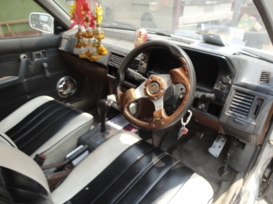 ฝากขามมาสด้า323สักคัน