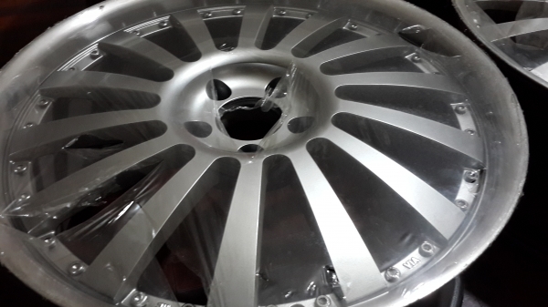 ขอบ 18 5รู114 กว้าง 9.5 ครบชุด 4วง