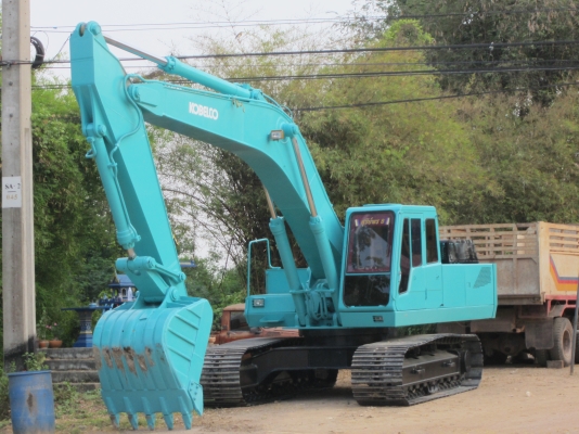 รถแม็คโค