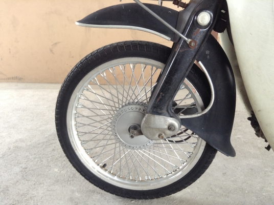 ขาย!!! ซี70 4เกียร์ รถเครื่องดีคับ วิ่งดีขี่เป็น100 มีเล่มทะเบียน