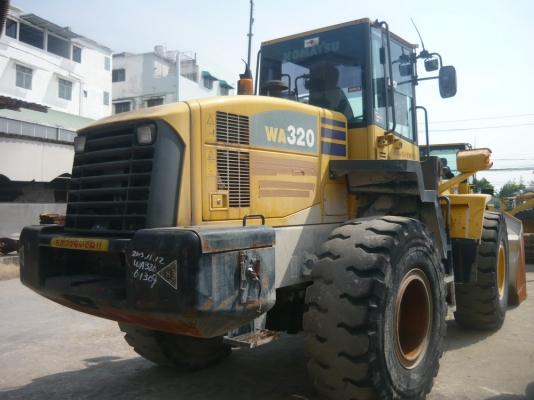 รถตักล้อยาง Komatsu WA320-5 รถนำเข้าจากญี่ปุ่น ยังไม่ผ่านการใช้งานในไทย รถตักล้อยาง Komatsu WA320-5 รถนำเข้าจากญี่ปุ่น ยังไม่ผ่านการใช้งานในไทย