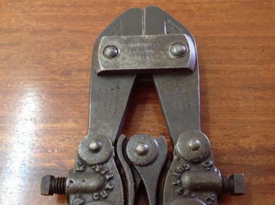 ขายกรรไกรตัดเหล็ก หัวน๊อต โบราณ อายุ 106 ปี ( Jan 12, 1909 ) เหล็กดีปากคมมาก