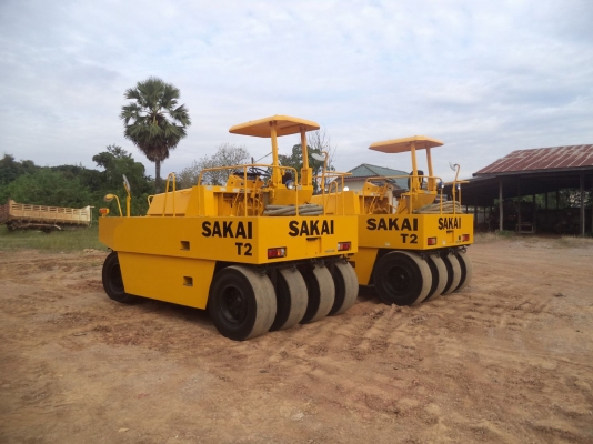 รถบดล้อยาง 7ล้อ SAKAI รุ่น T2