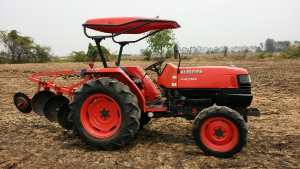 ขายด่วนสุดๆ คูโบต้า L4508 แถมผานบุกเบิกเปลี่ยนใบใหม่ๆให้กันไปอีกตัว พิเศษจัดราคาไป 245,000 ต่อรองกันได้นะครับ